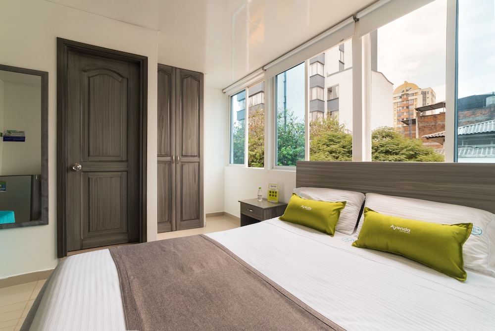 Hotel Exito 2/30