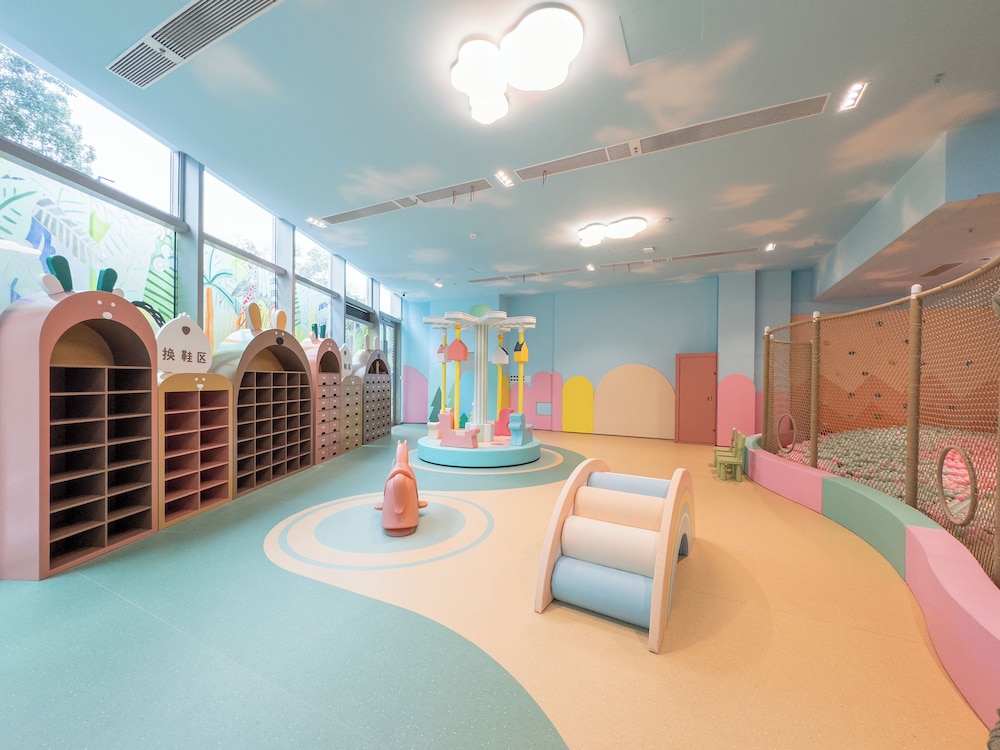 Fashion Town Hotel Shenzhen MGallery Collection 50/56