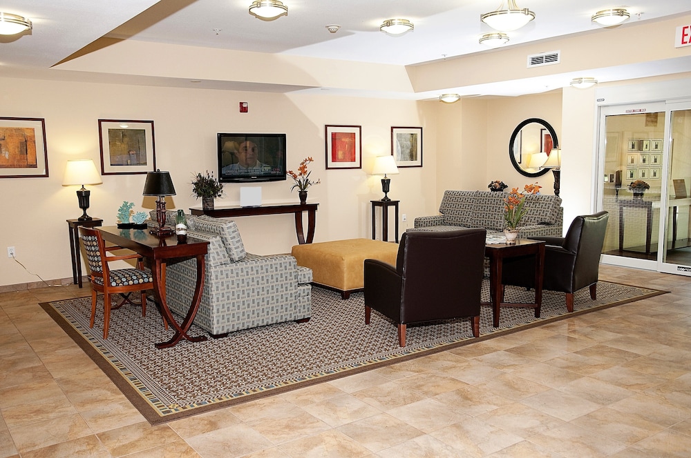 Candlewood Suites Tallahassee 29/44