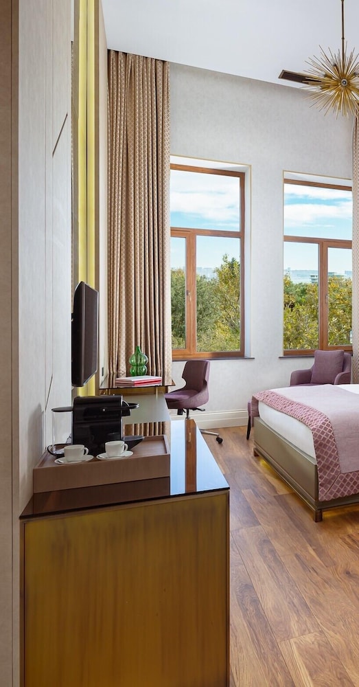 Art Gallery Hotel 16/46