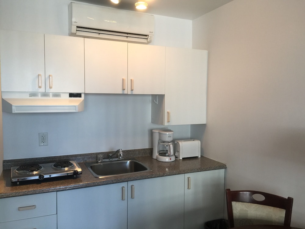 Duvernay Studios And Suites 5/41