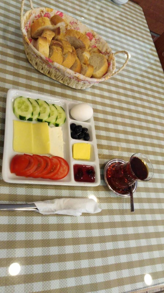 Yeni Hotel 27/36