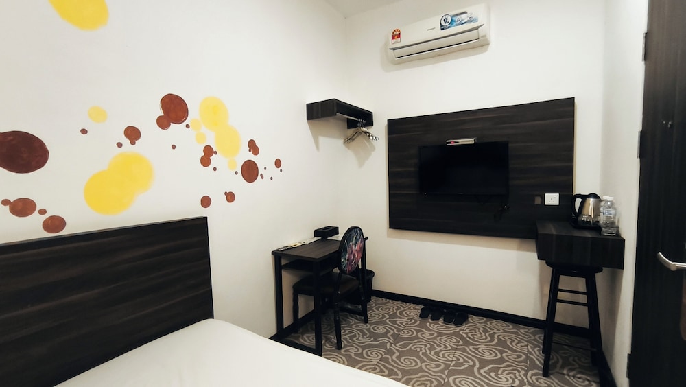 Natol Travelers & Business Inn 8/50