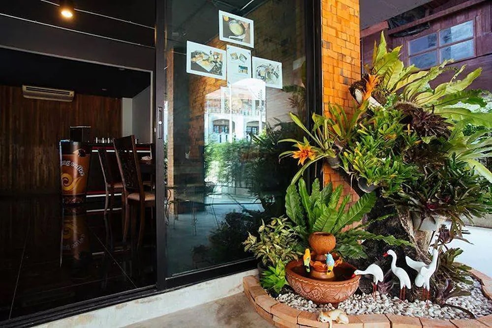 Noble Tarntong Boutique Hotel 54/60