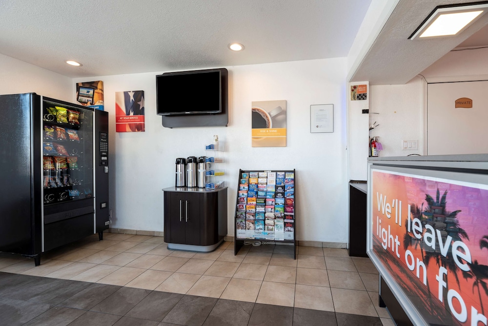 Motel6 Westley Ca 7/40
