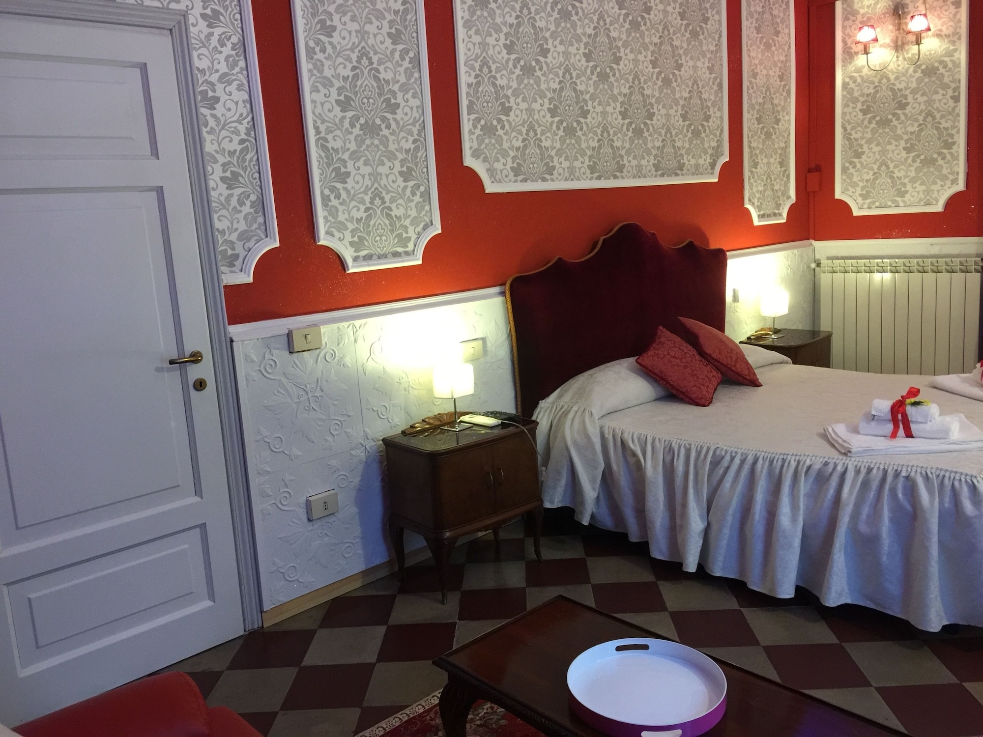 1 BEDROOM, FAMILY, QUADRUPLE