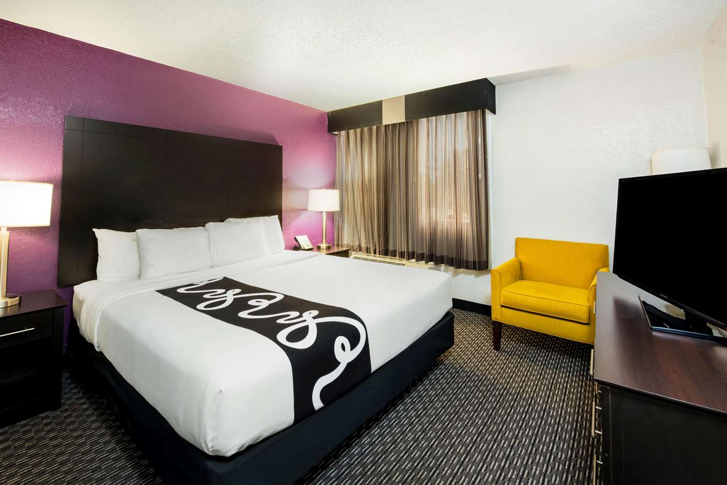 La Quinta Inn & Suites by Wyndham Fort Lauderdale Tamarac 10/32