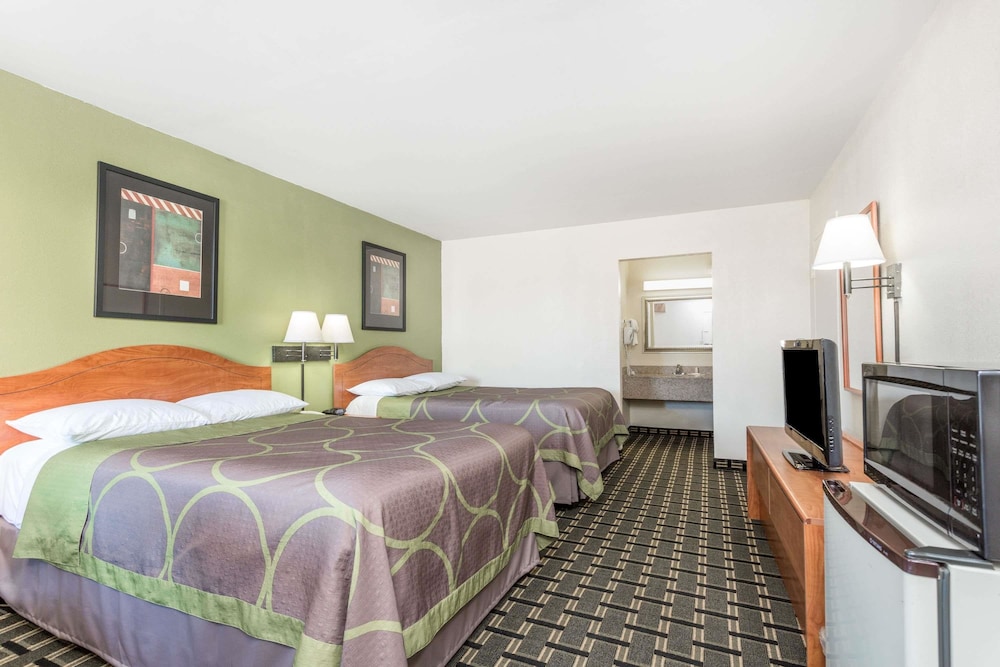 Motel6 Forsyth, GA – Tift College 5/38