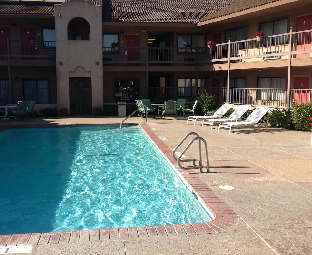 Motel6 Soledad, CA 46/58