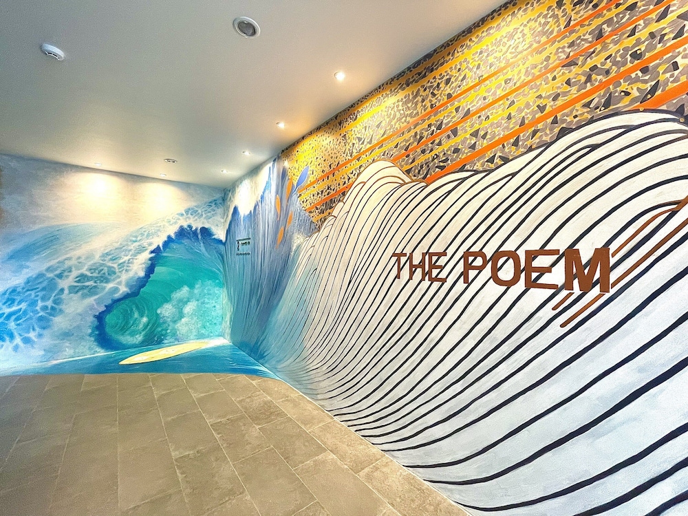 The Poem Hotel 24/50