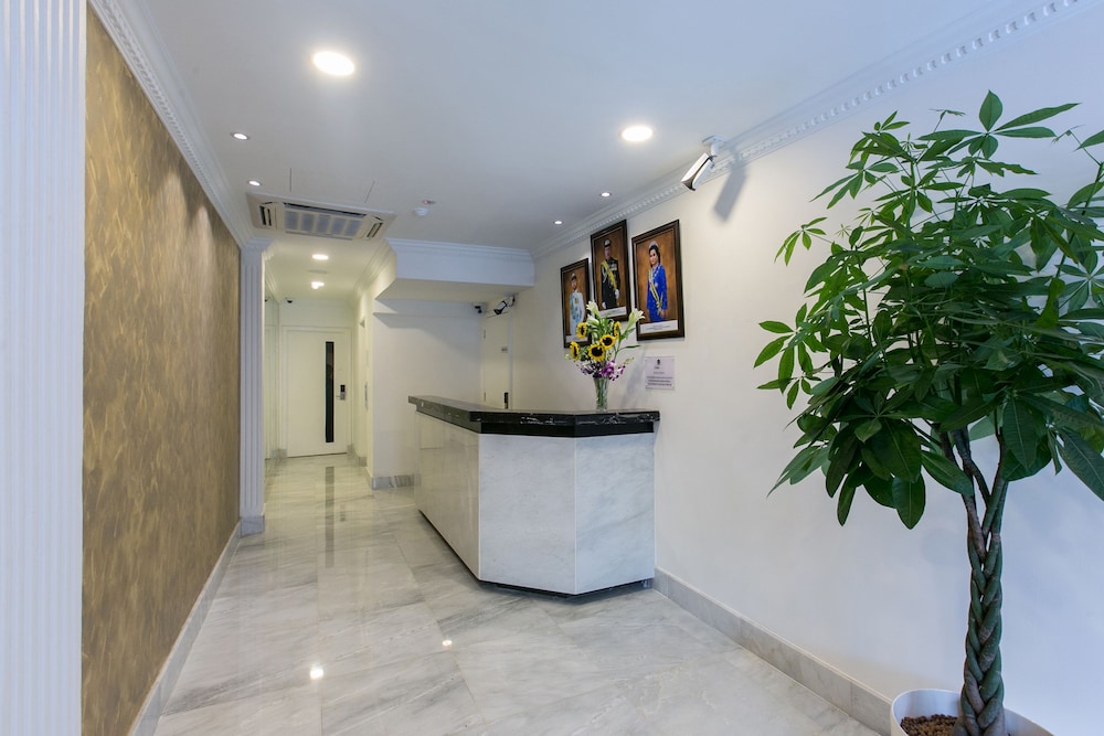 Belllo Hotel Jb Central 6/48