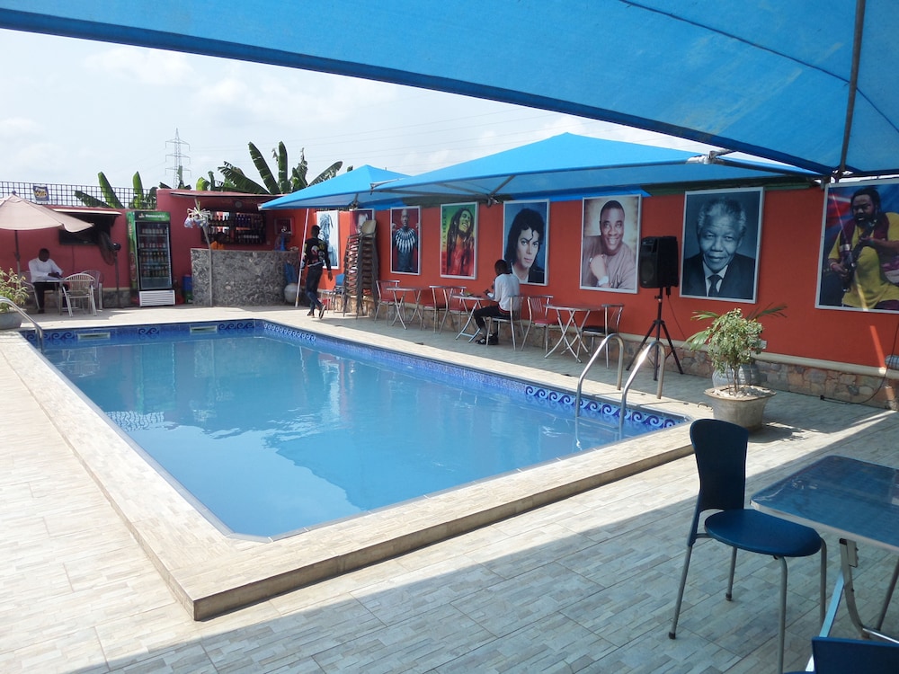 Jimson International Hotel And Suites 19/21