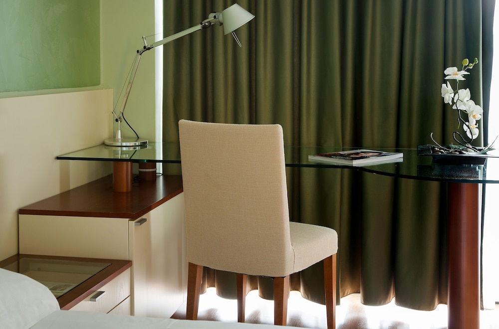 Hotel Leonardo da Vinci 44/55