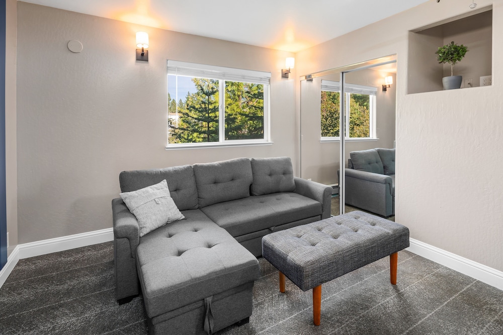 Tahoe City Inn 27/42