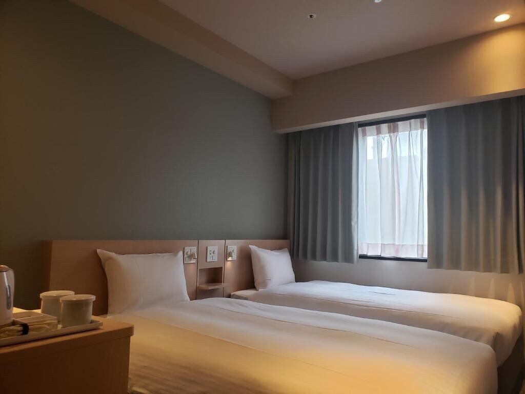 ROOM, NO CLEANING SERVICES, ACCESSIBLE