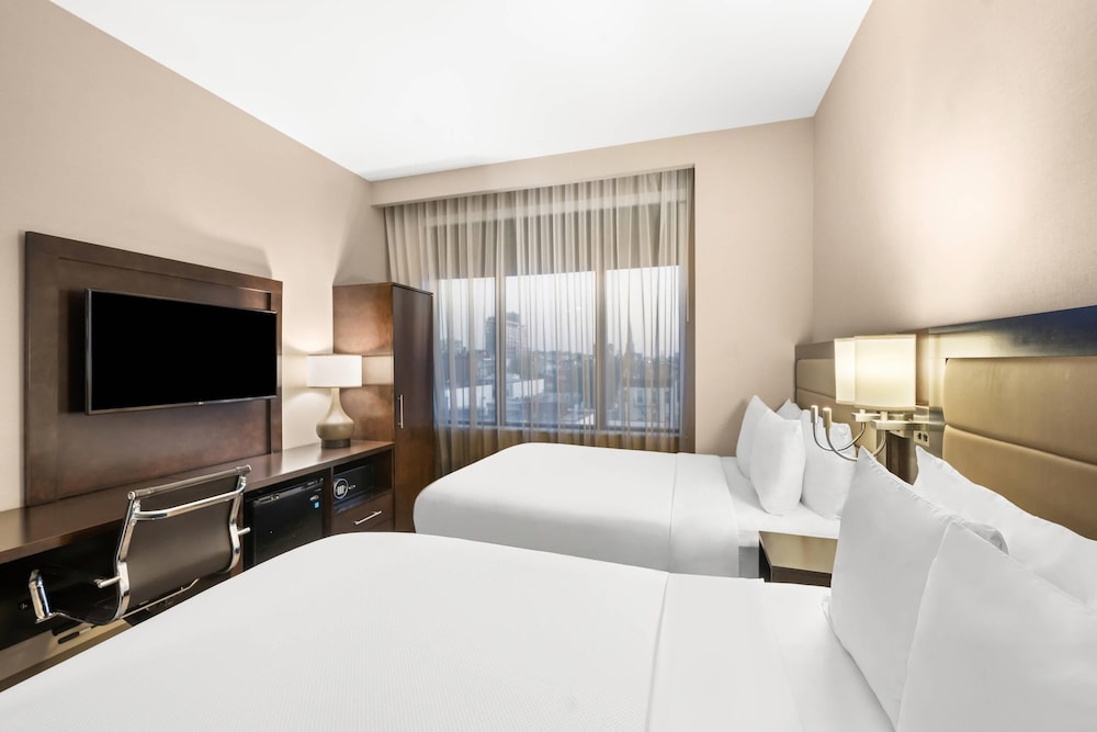 Upgrade, 2 Double Beds، Comfort Inn Prospect Park-Brooklyn 4/10