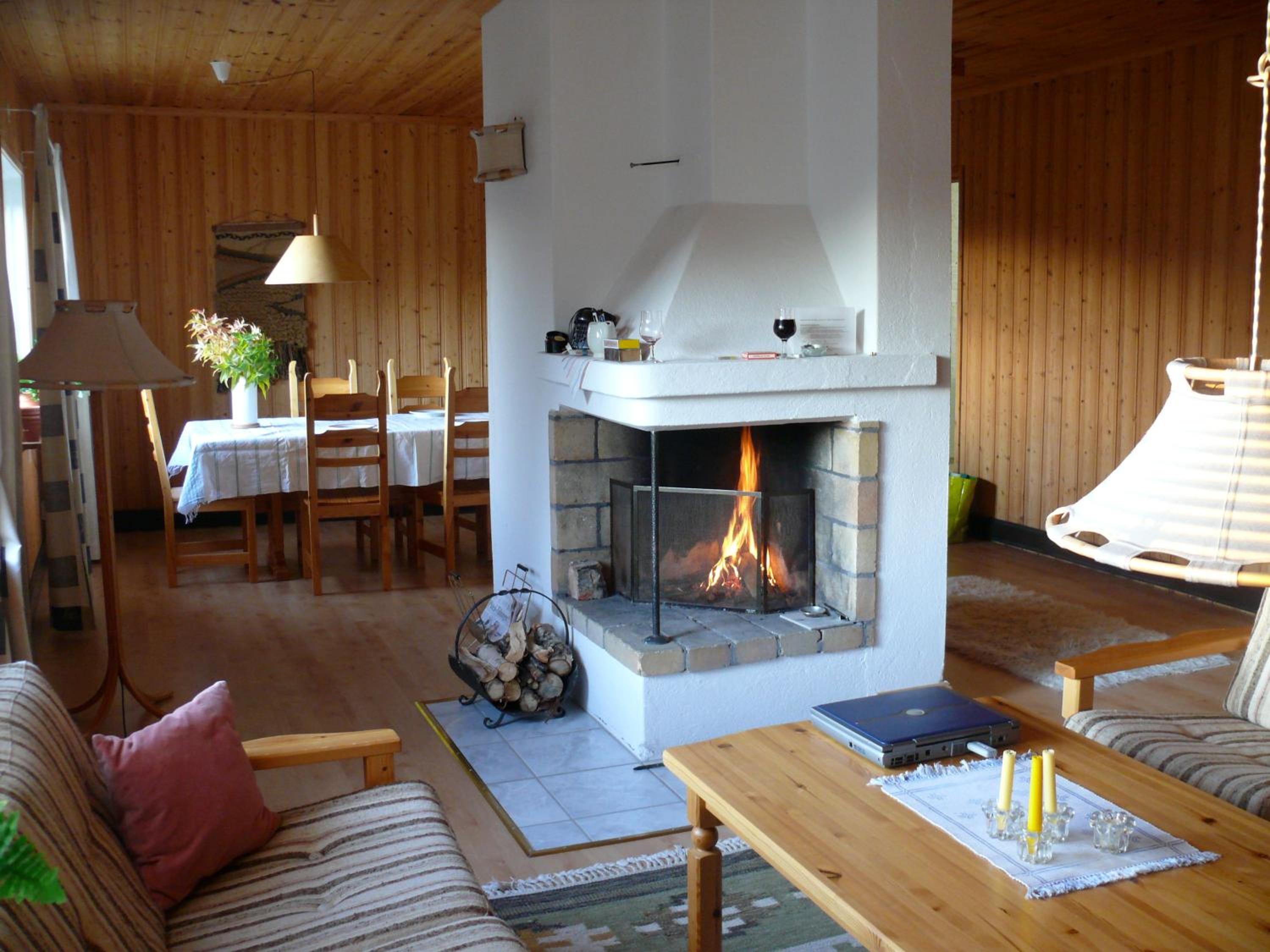 Stora Björnstugan In Laisvallby 15/50