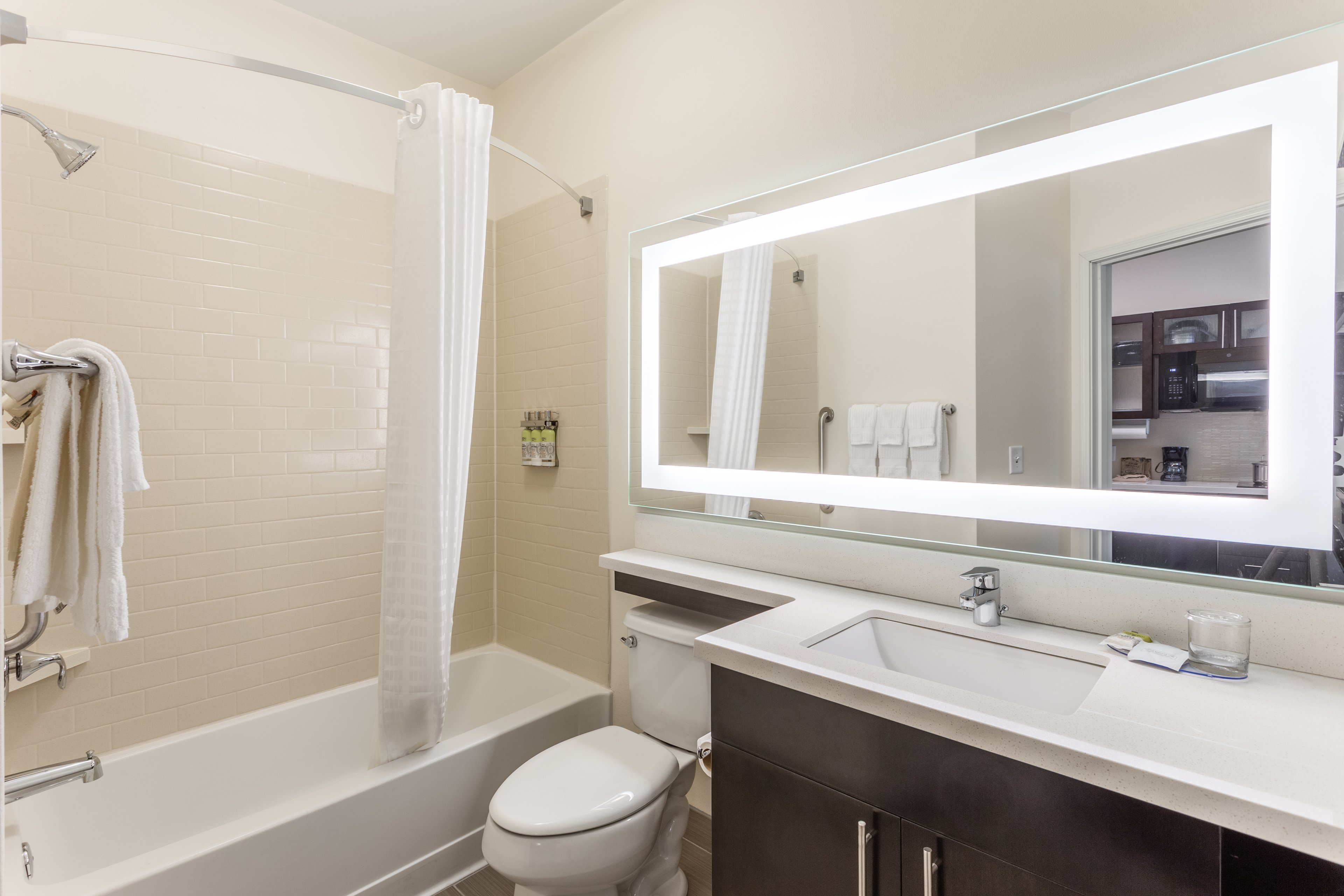 Candlewood Suites Davenport 12/13