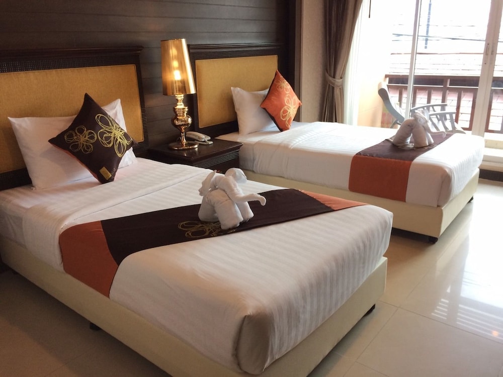 Seaside Jomtien Beach 13/50