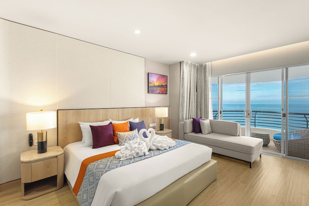 1 BEDROOM, REGENCY, STYLE, MODERN, SUITE