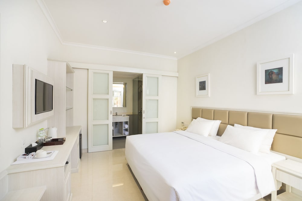 Alron Hotel Kuta Powered by Archipelago 36/67