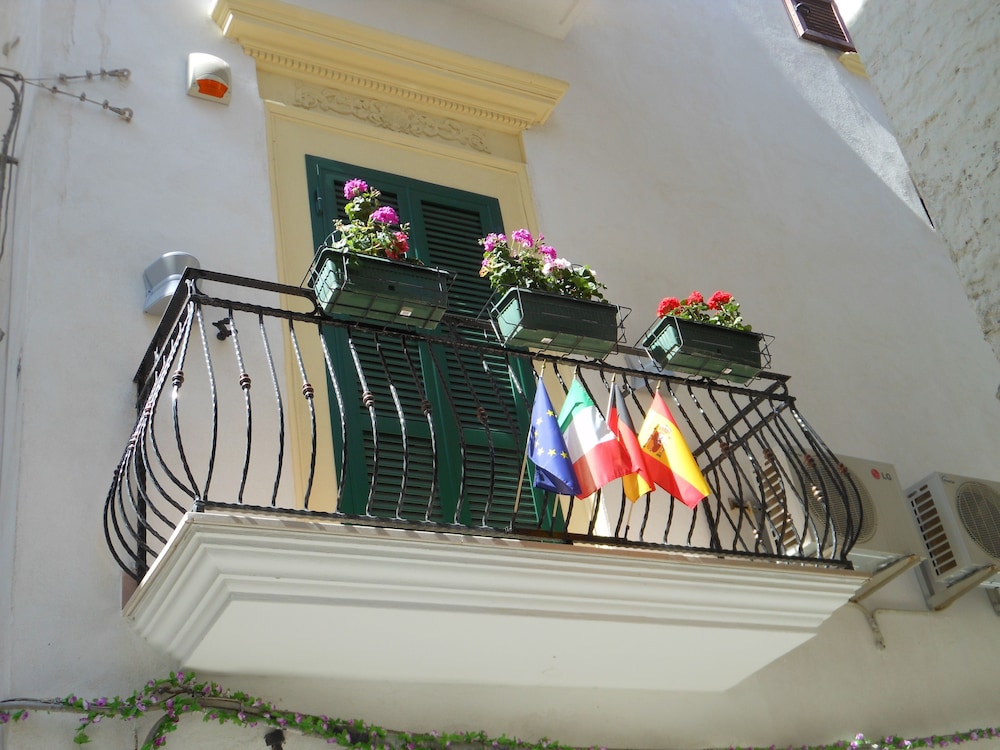 Relais Parallelo 41 20/38