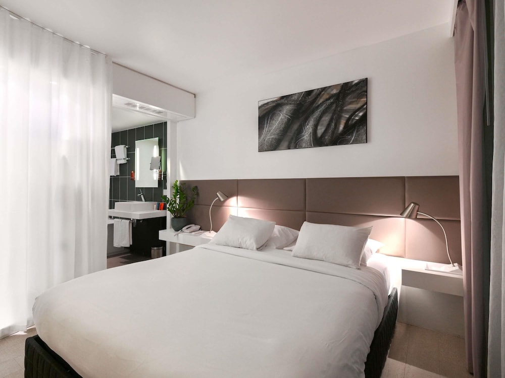 Novotel Suites Paris Issy Les Moulineaux 20/80