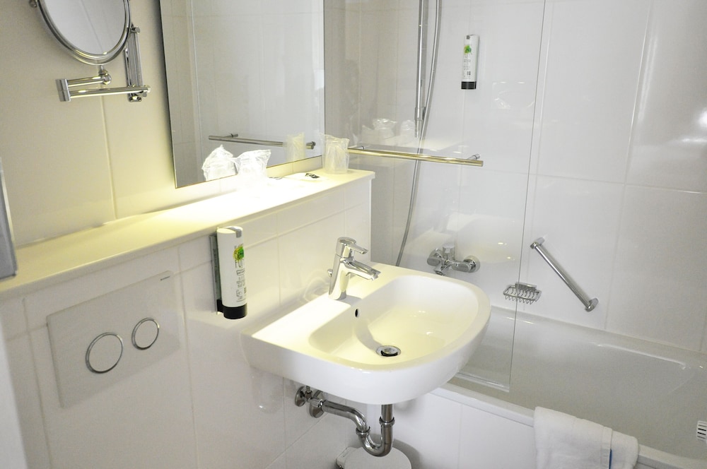 Acanthushotel Munich 47/50