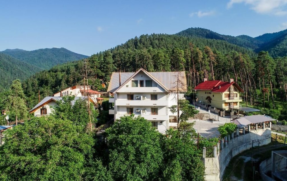 Natali Hotel 60/65