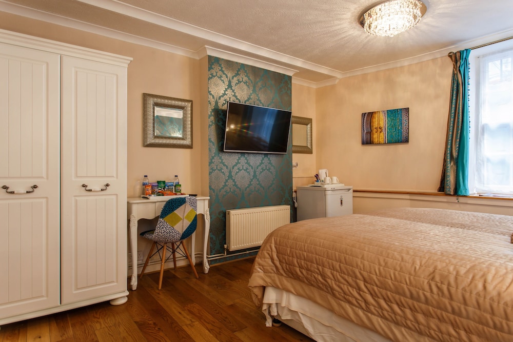 Brighton Surf Guest House 17/50