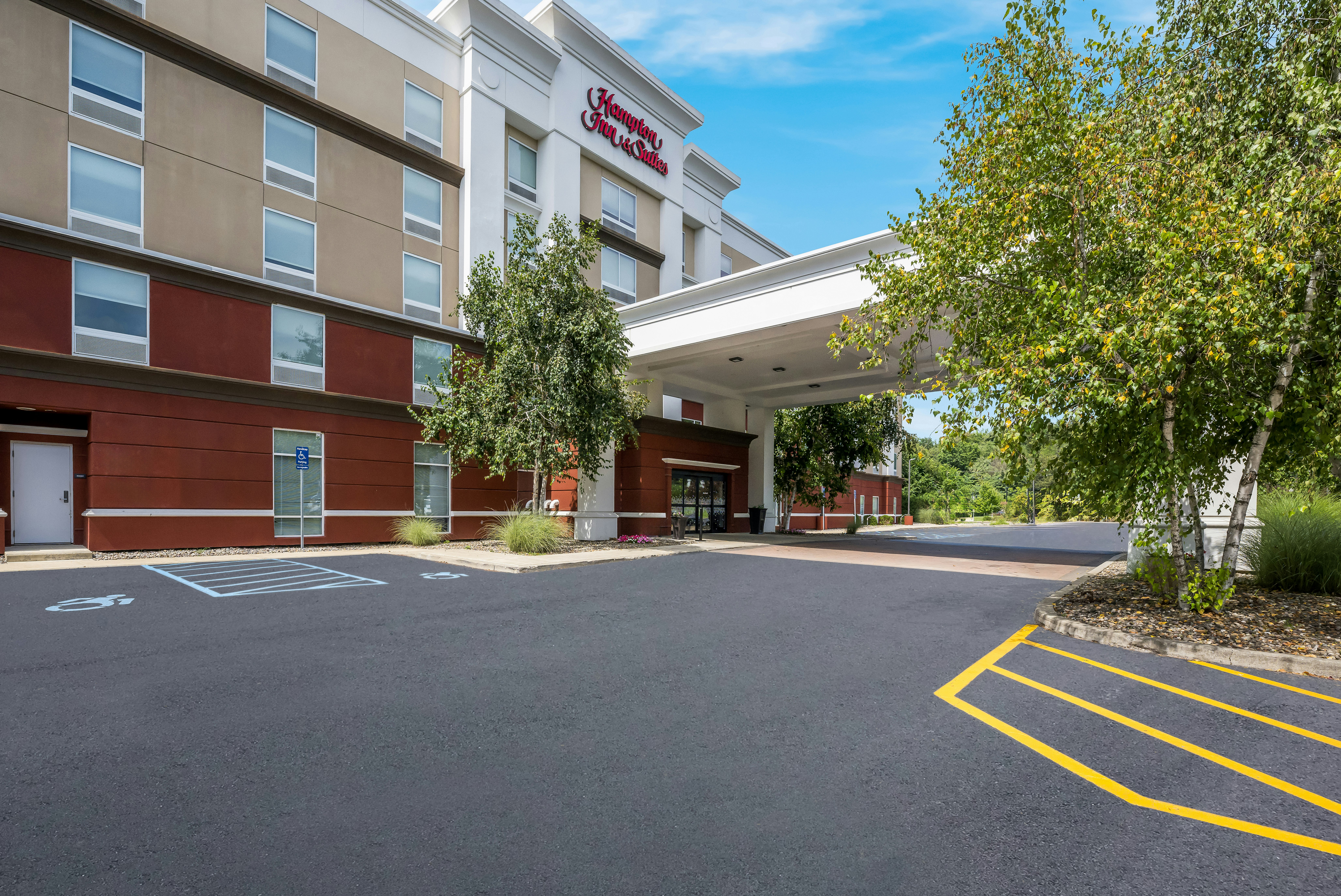 Hampton Inn & Suites Poughkeepsie 54/54