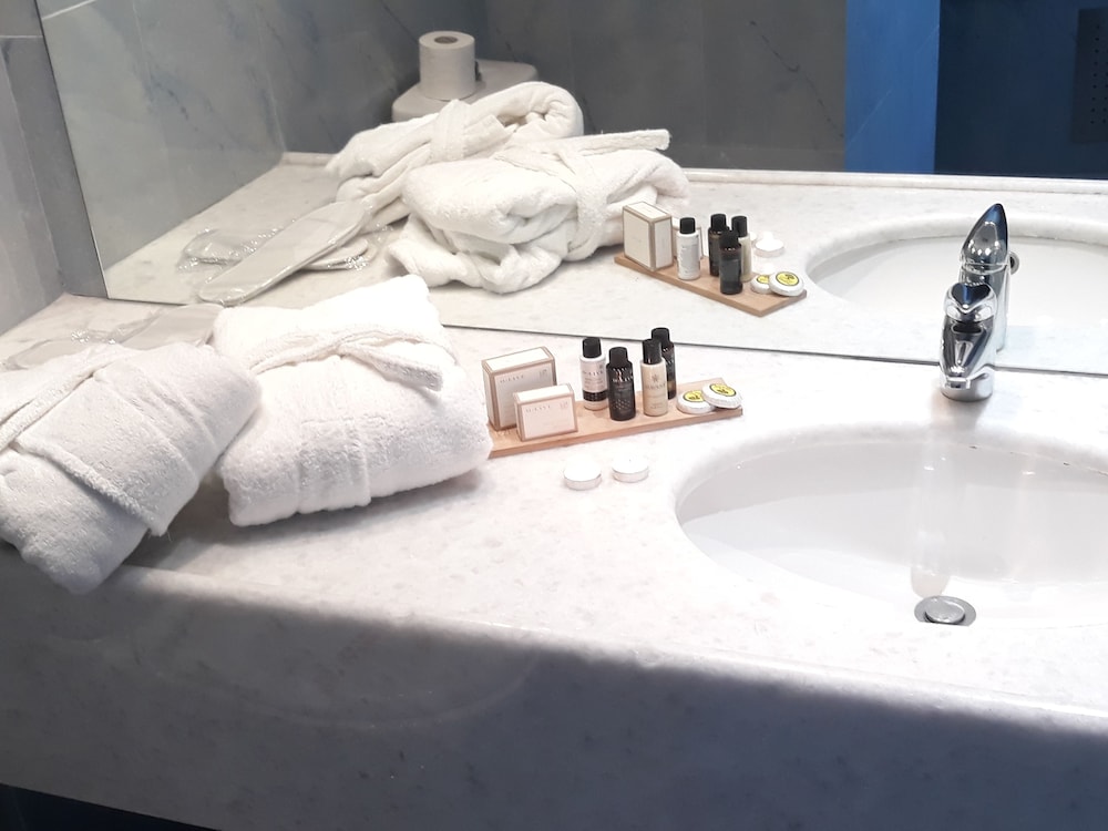 ANASTAZIA LUXURY SUITES & ROOMS 38/70