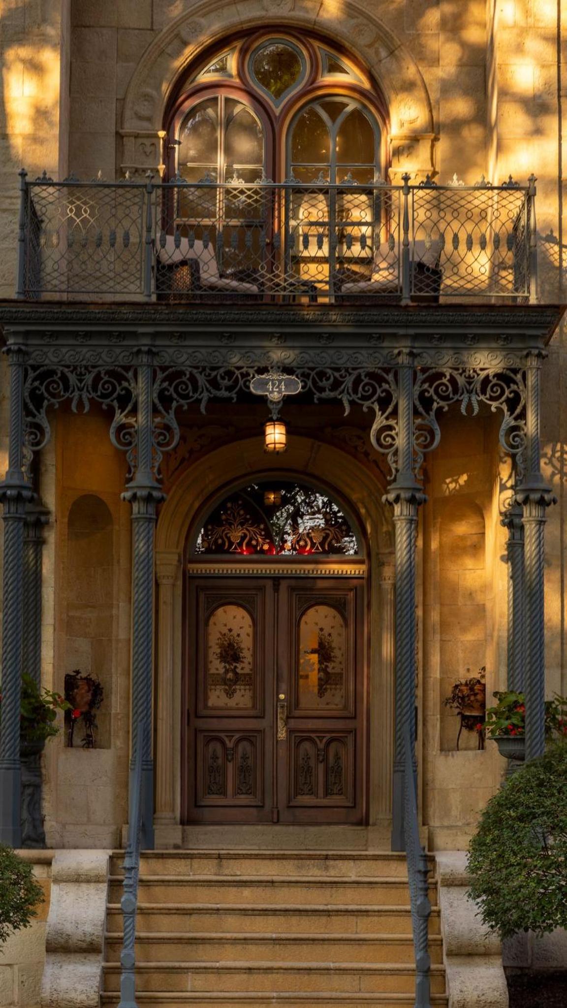 Mansion Hill Inn 2/62