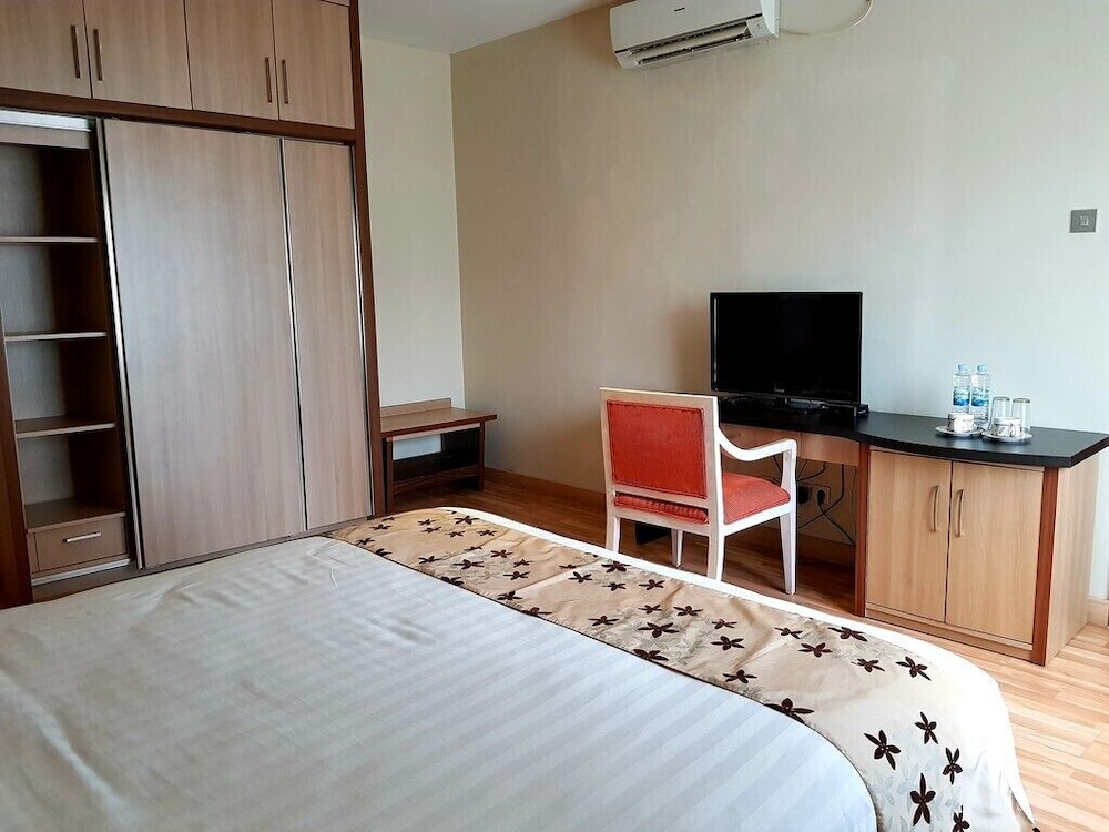 Mutiara Suites 32/60
