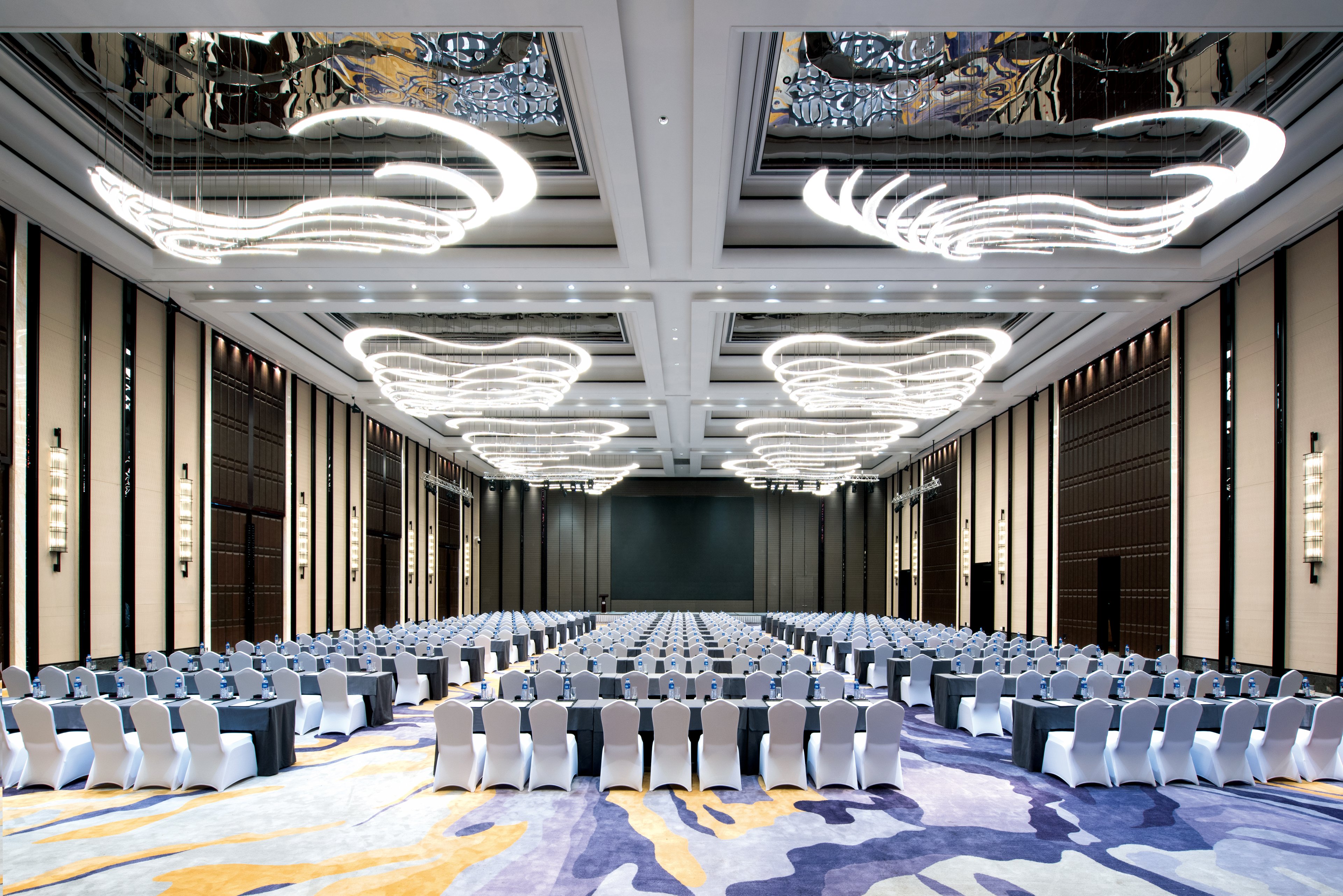 CROWNE PLAZA BAOJI CITY CENTER 30/32
