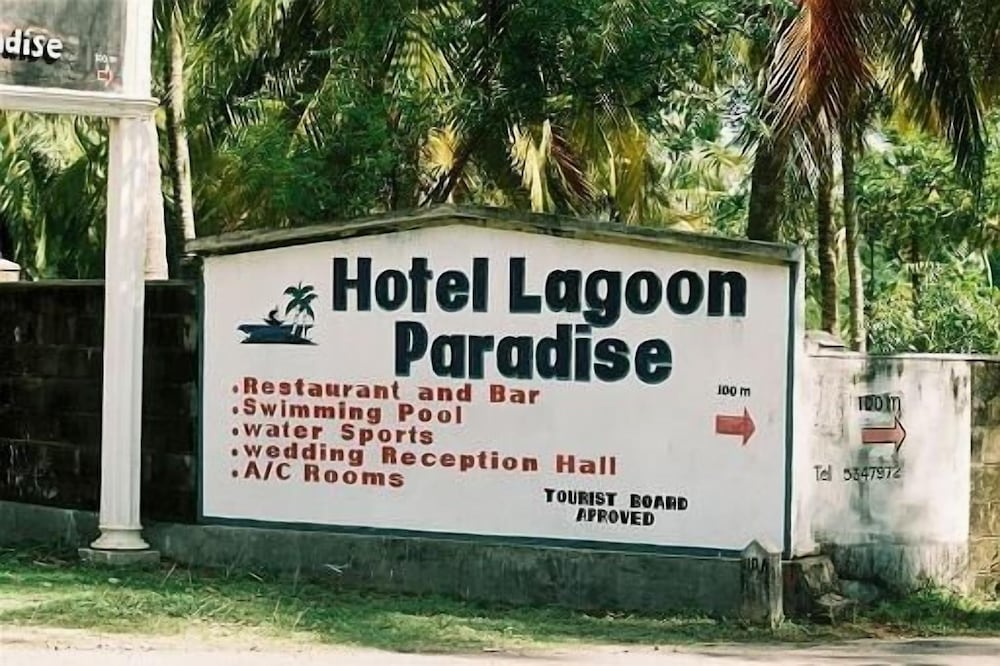 Lagoon Paradise 3/48