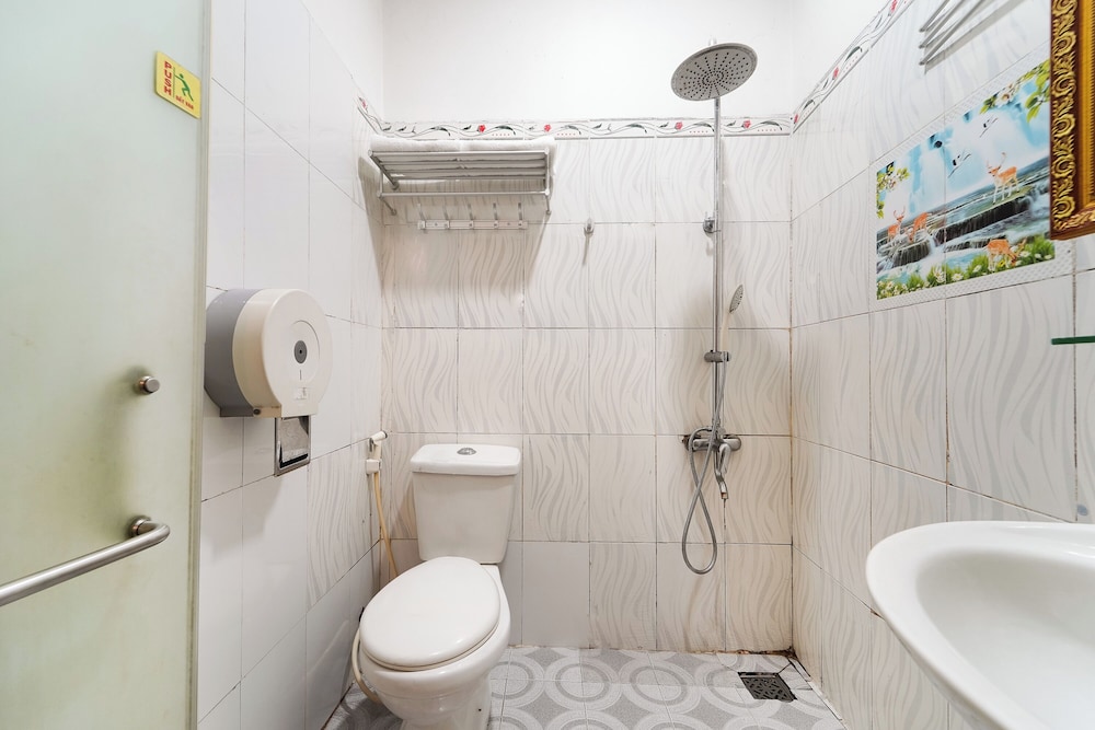 Collection O Eva Hotel District 8 Near Ben Thanh Market 36/39