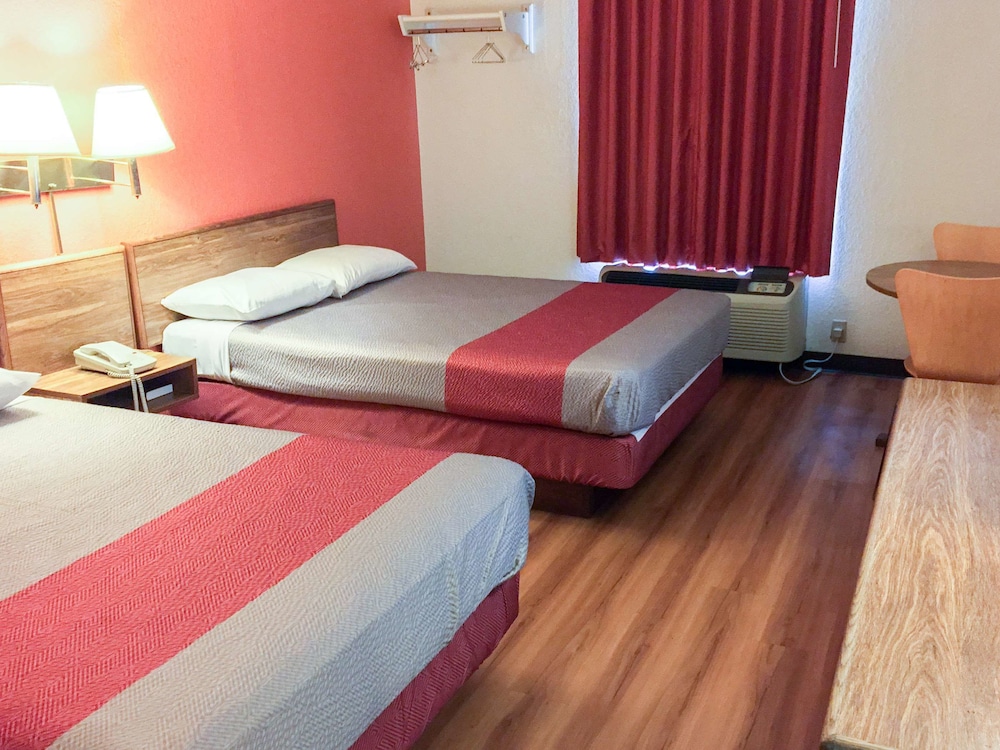 Motel6 Arkadelphia, AR 14/41