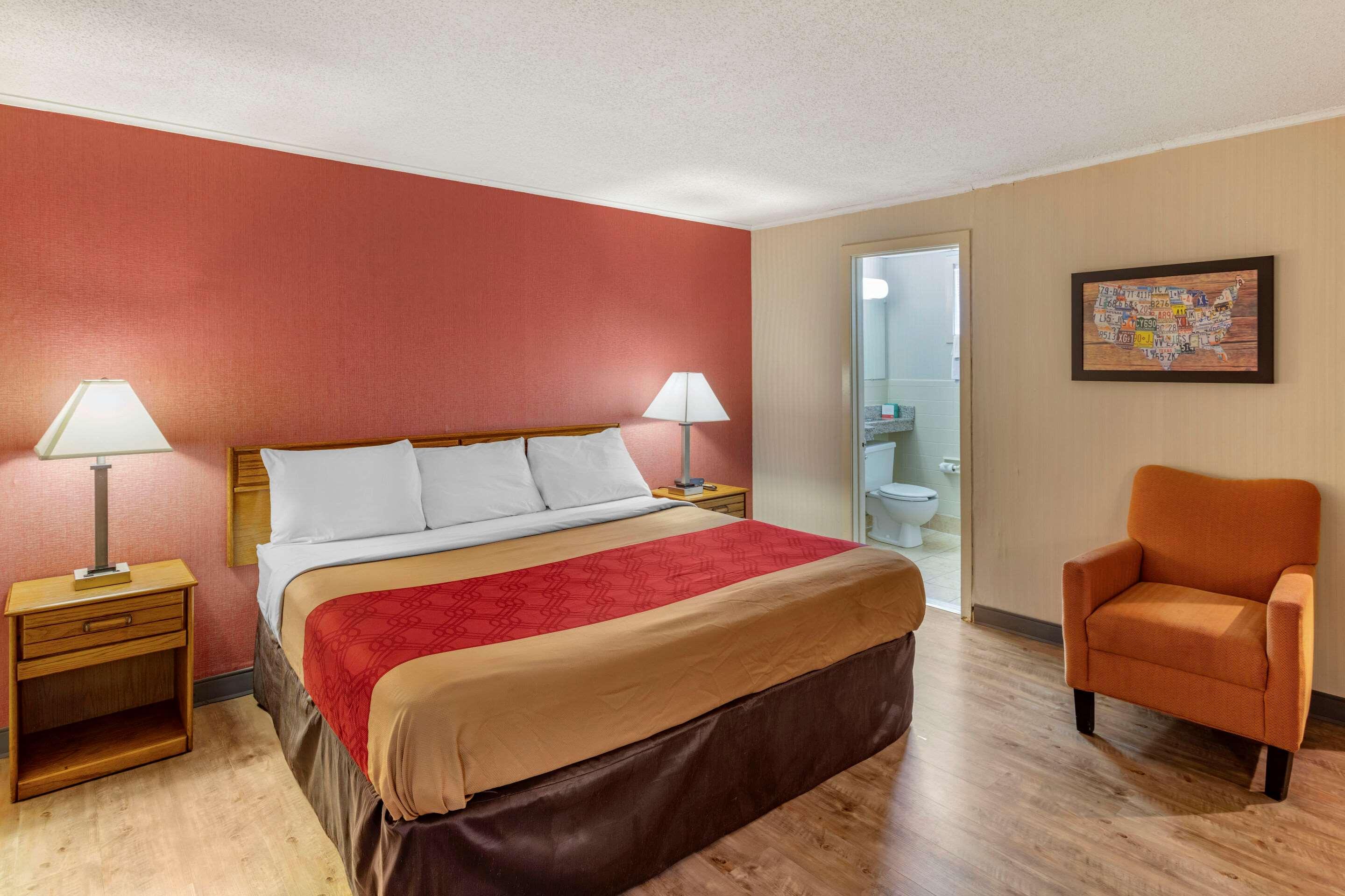 Economy Inn East Hartford CT 15/60