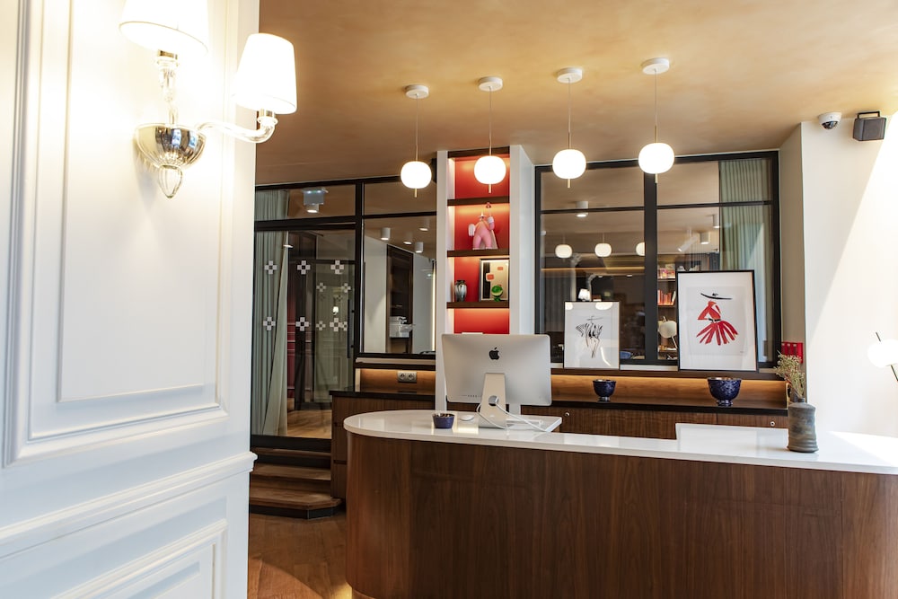 Hotel Maison Mere 54/60