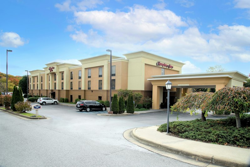 Hampton Inn Lewisburg WV 37/38