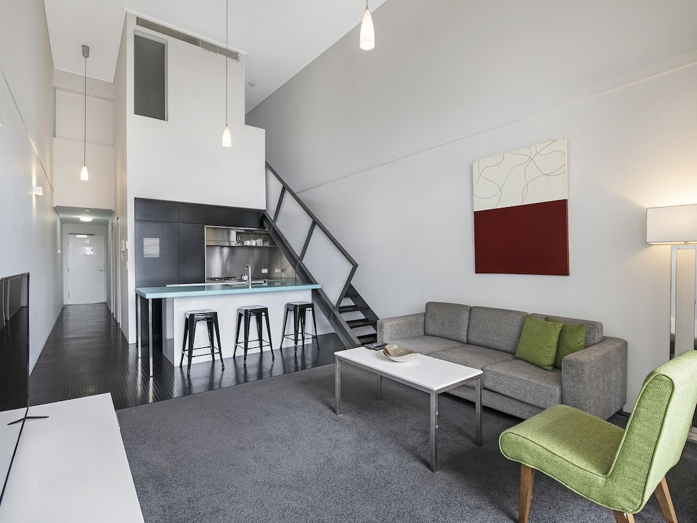 MIRO APARTMENTS 44/71