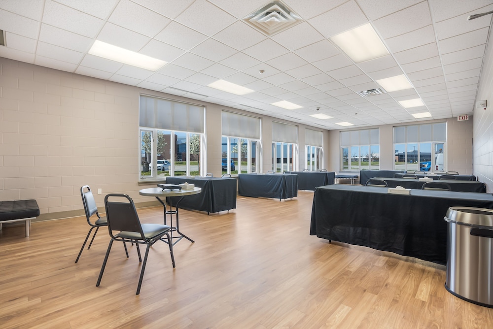 Residence & Conference Centre - Welland 29/50