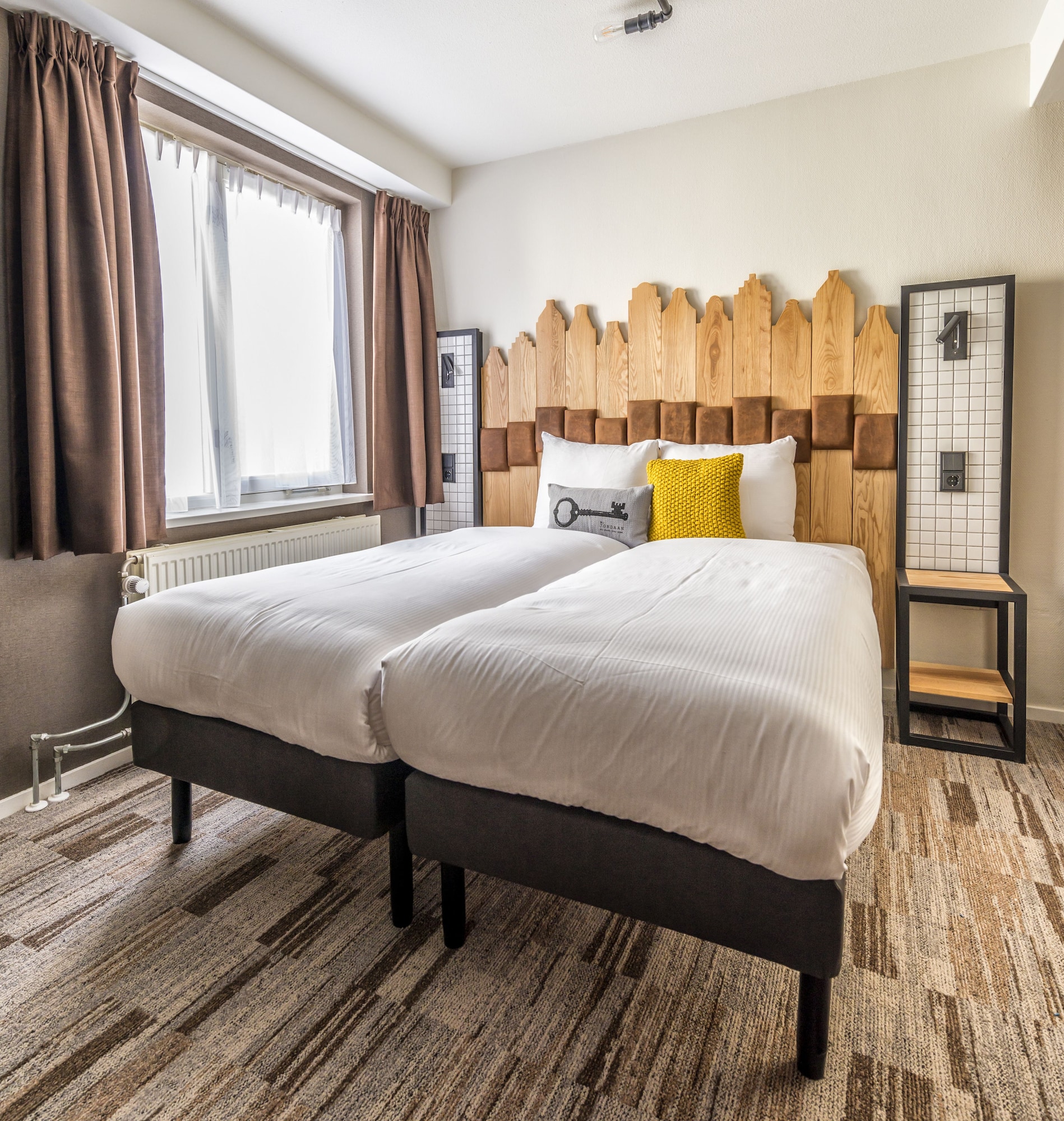 STANDARD, TWIN BEDS