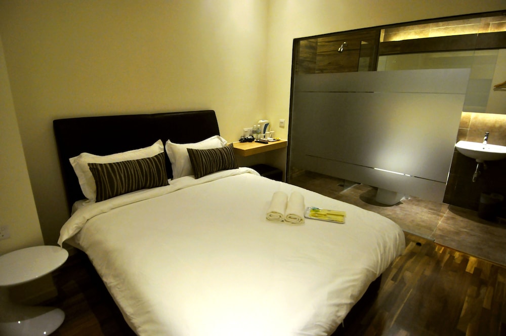 Mood Hotel 22/71