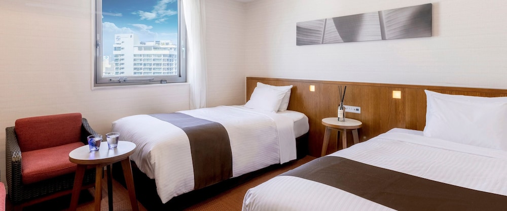 Standard Twin Room 22 sqm (Separate Bath and Toilet/Non-Smoking)