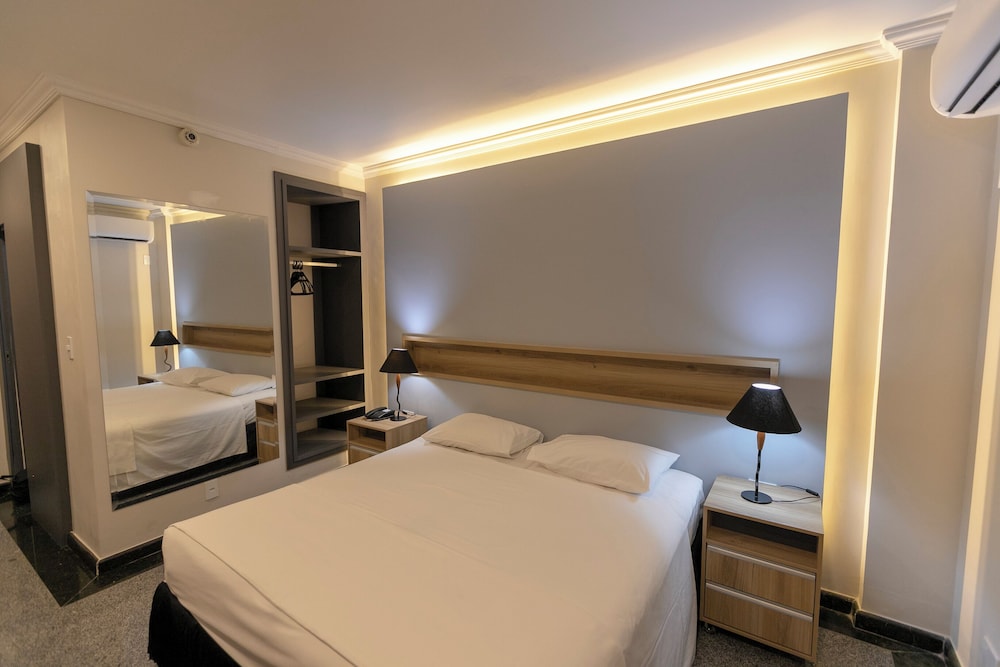 Da Vinci Hotel Conventions 25/59