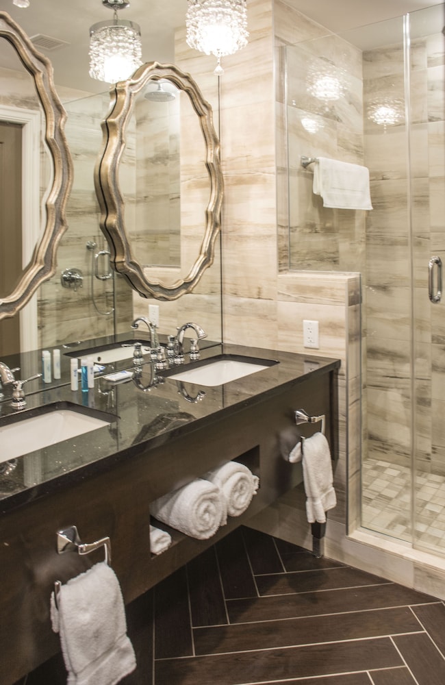 The Delavan Hotel And Spa 48/48