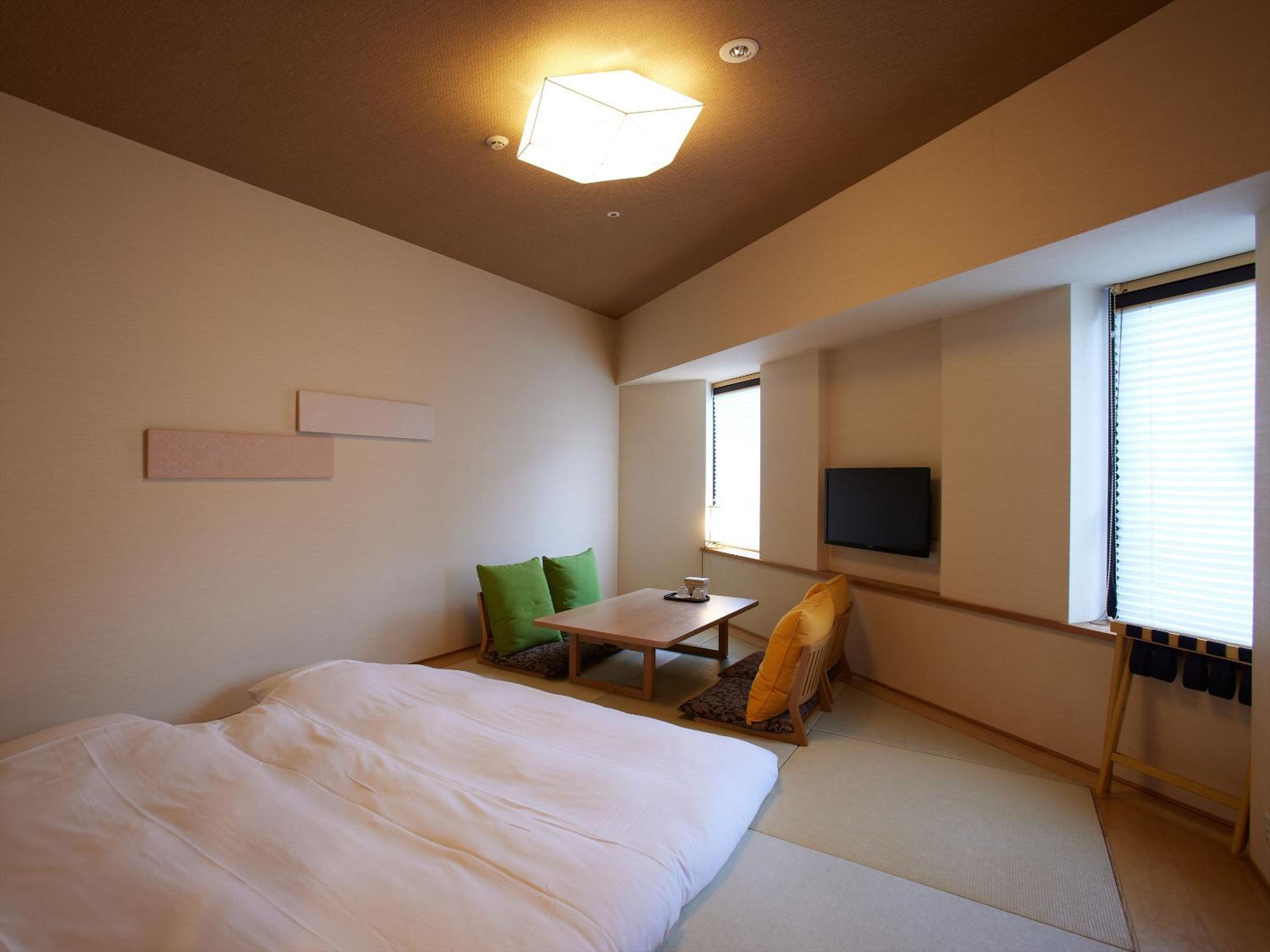 Japanese, Standard
