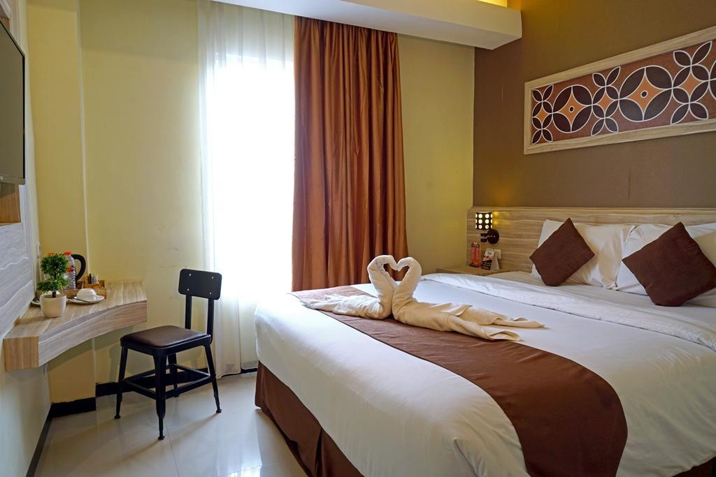 Red Chilies Hotel 3/7